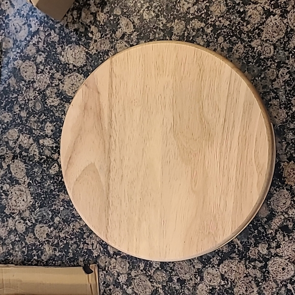 Iris gourmet cheese charcuterie board - Picture 2 of 6